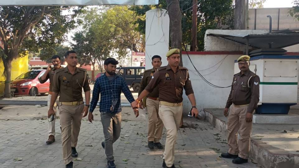 Fake candidate caught in second shift of constable recruitment exam in Mainpuri