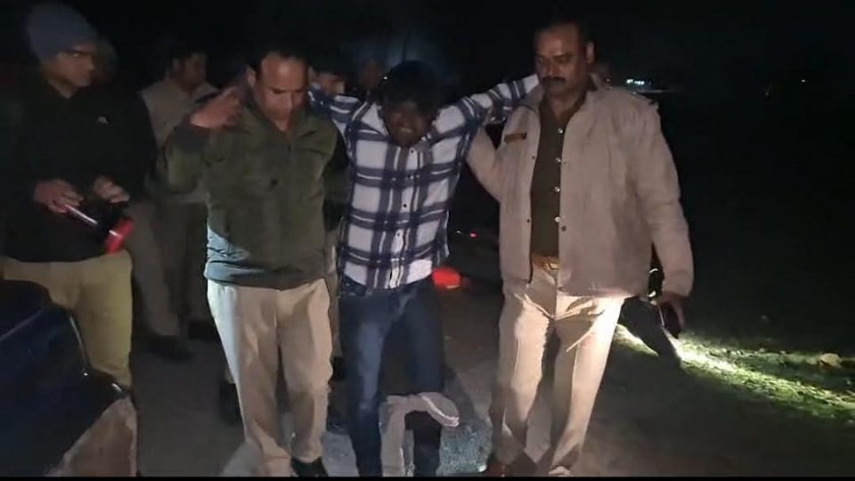 Hathras police encounter with a criminal
