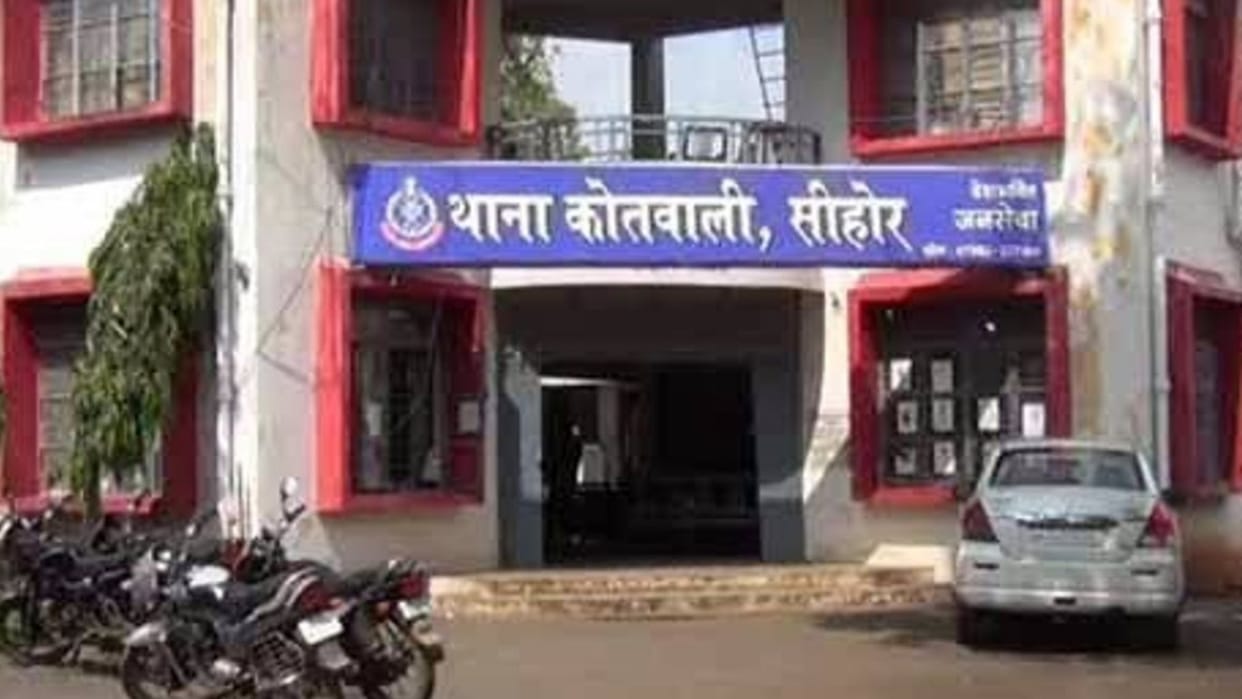 Sehore Passenger bus stolen from petrol pump located at bus stand police busy in locating thieves