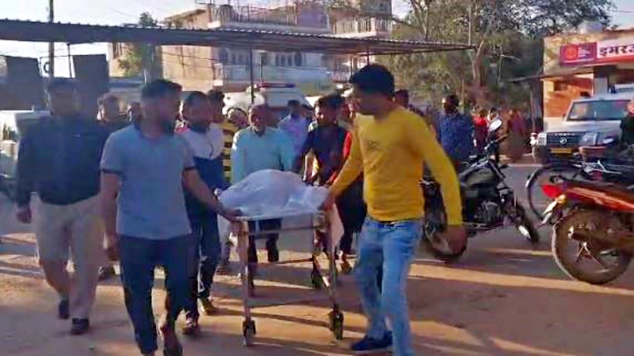 Dholpur News Welding mechanic falls from under construction Chambal lift project dies on the spot