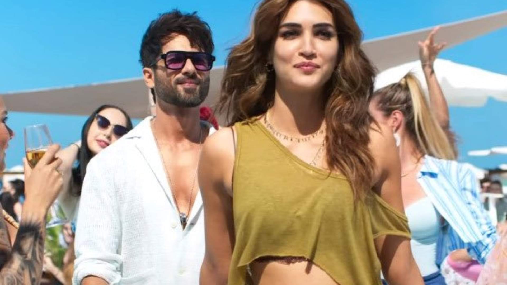 Thursday Box Office Collection Teri Baaton Mein Aisa Uljha Jiya Lal Salaam and Fighter Total Earnings