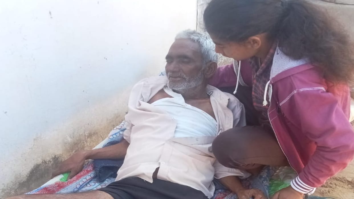 NREGA worker from BPL family gets leg amputated in hospital