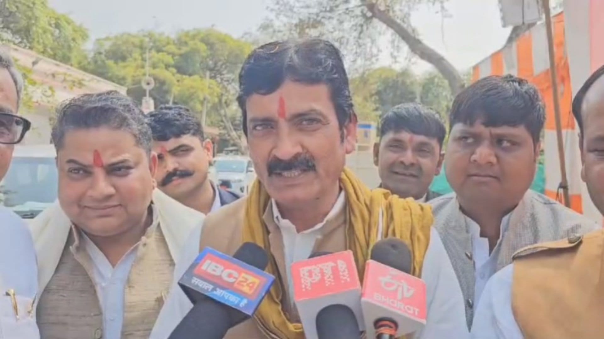 कांग्रेस नेता और मुरैना विधायक दिनेश गुर्जर