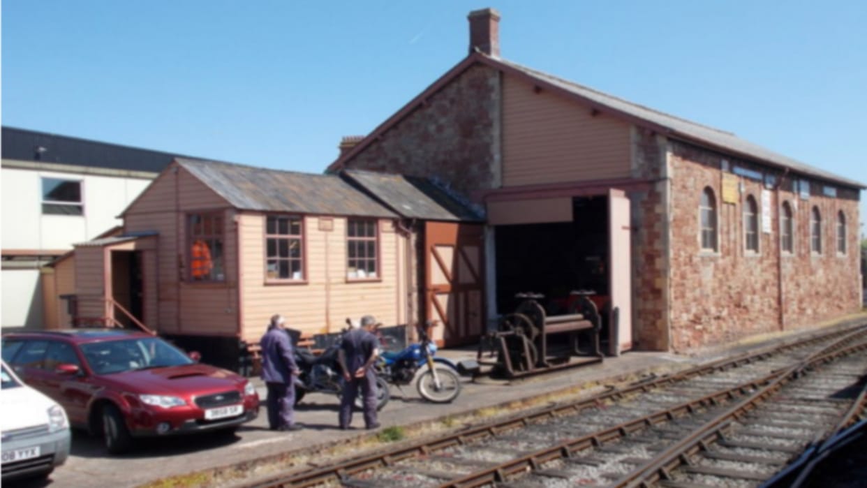 Will make local products countrywide, goods sheds of 17 railway stations will be modern
