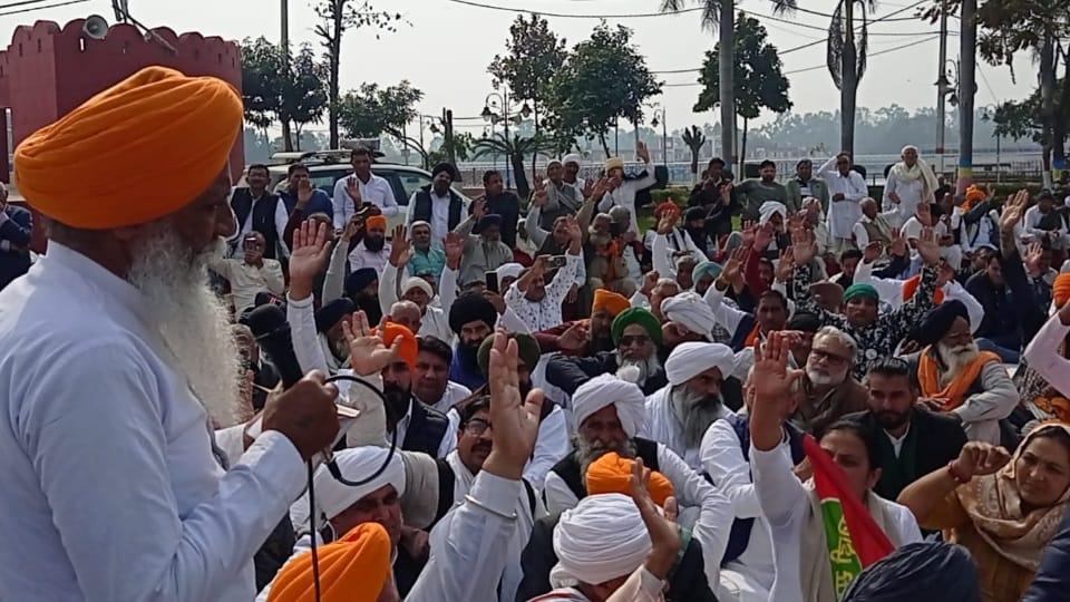Mahapanchayat held at Brahmasarovar in Kurukshetra regarding Kisan Andolan