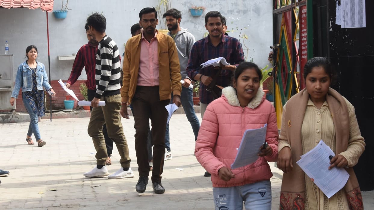 Sipahi Bahrti Exam: questions asked on chandrayan 3 and russia ukrain war.