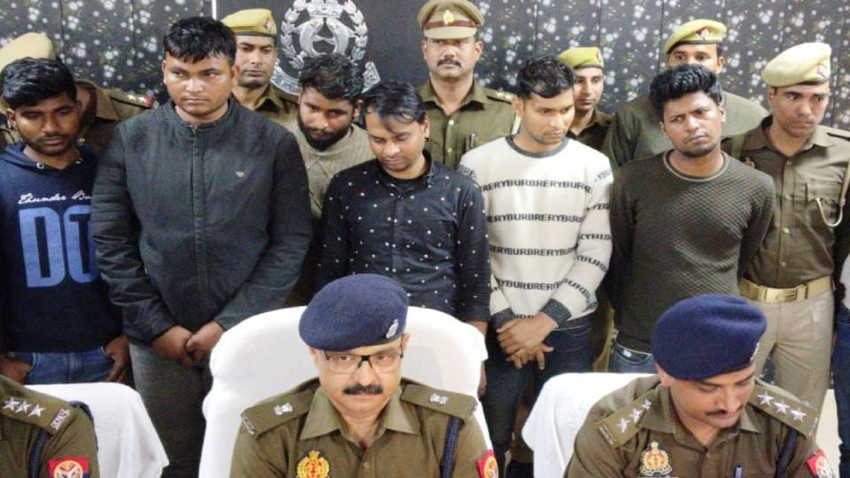 eighteen solvers including two policemen arrested for breaking into police recruitment exam in Firozabad
