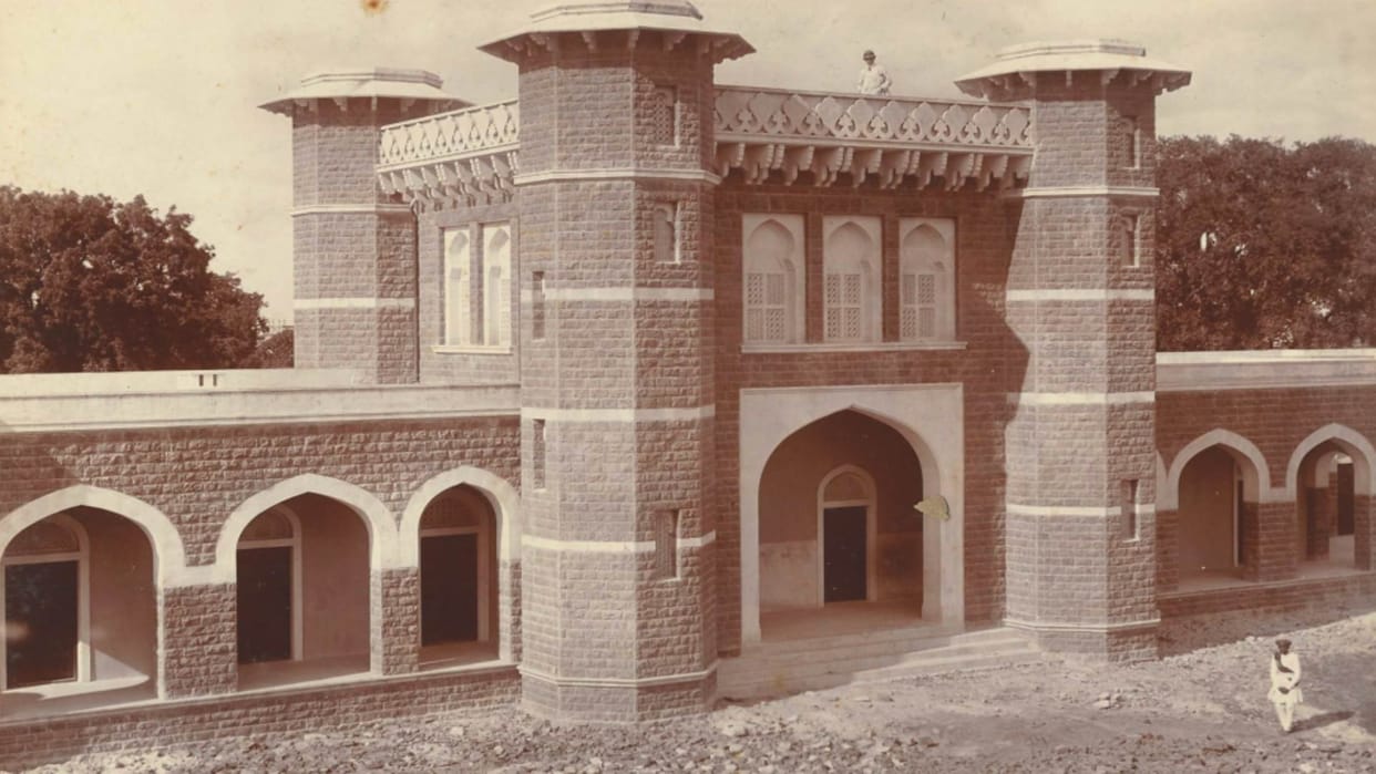 Indore Metro: Indore's historical building Rani Sarai in trouble due to Metro project