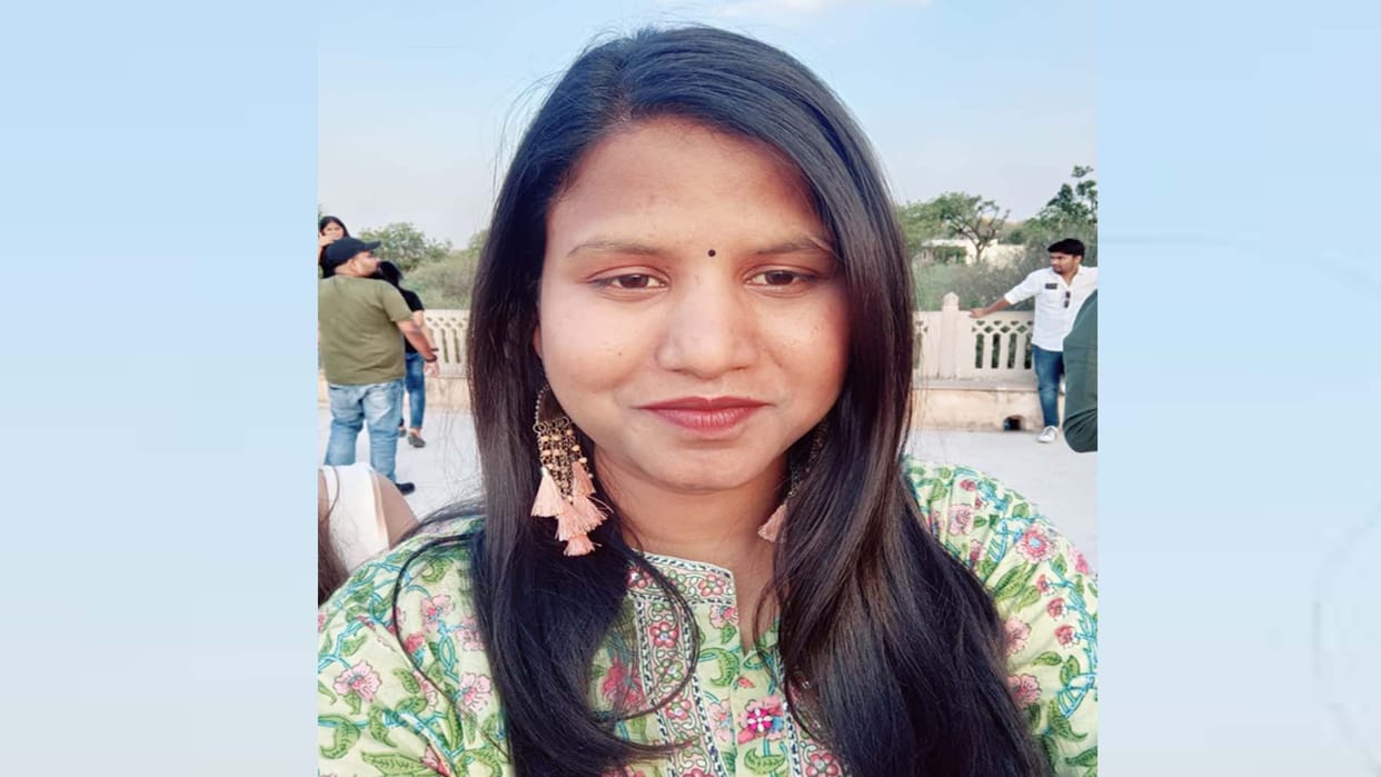 Kannauj: Body of female bank officer found hanging