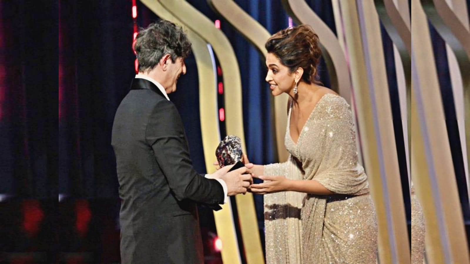 BAFTA 2024: Deepika Padukone presented an award in the Film Not In This Category See Here Actress Look