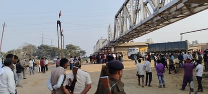 Bihar News: Youth dies in road accident in Patna, was going to market, crushed by truck; ruckus in protest