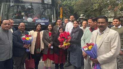 Electric bus operation for secretariat personnel started Dehradun Uttarakhand news in hindi