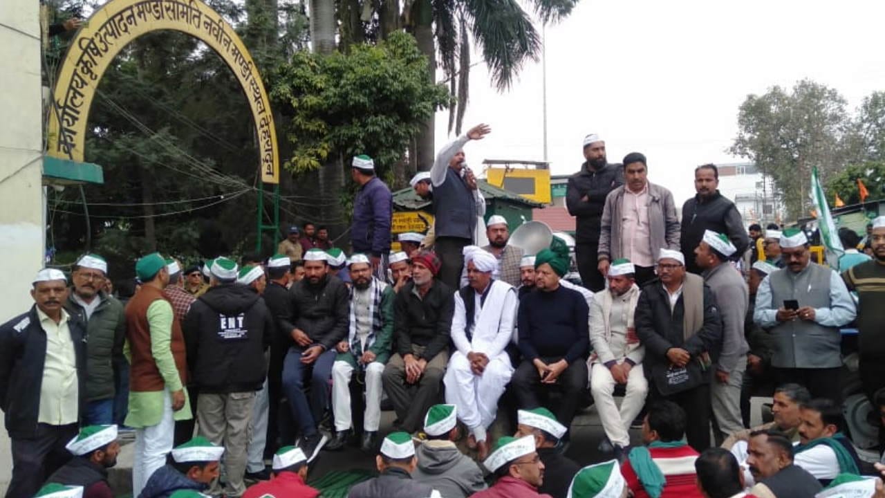 Farmers Protest in Dehradun road jam market lockout Uttarakhand watch Photos