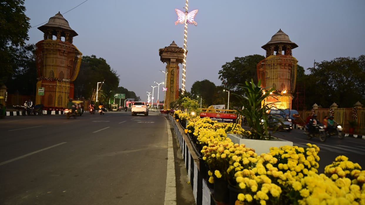 Ground Breaking Ceremony: 304 projects will start in Lucknow.