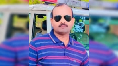 Bihar News: 112 की गाड़ी के चालक का संदिग्ध परिस्थिति में ऑटो स्टैंड के पास मिला शव; जांच में जुटी पुलिस Munger: Dead body of driver of police 112 vehicle found near auto stand under suspicious circumstances