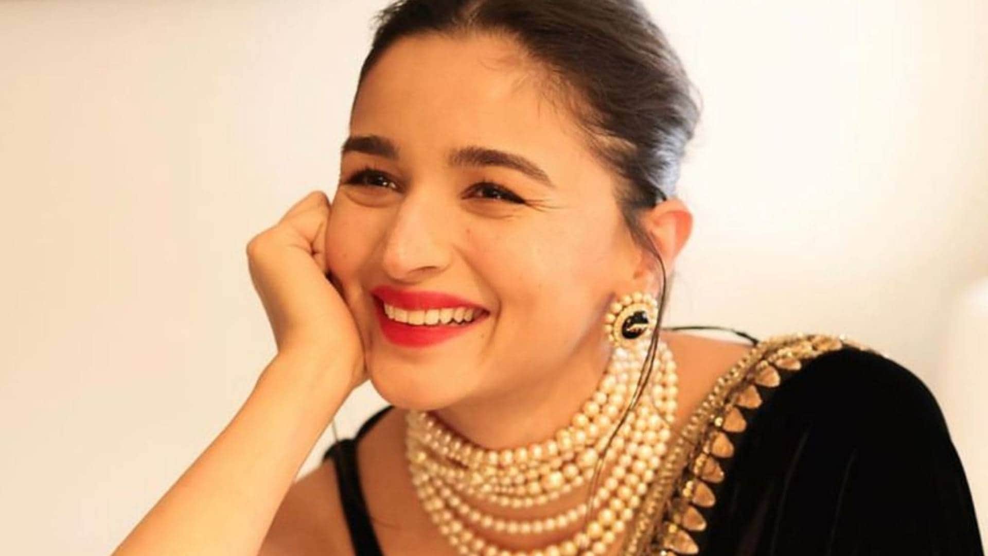Jigra Fame Alia Bhatt Considers Deepika Padukone Aishwarya Rai Bachchan Priyanka Chopra As Her Inspiration