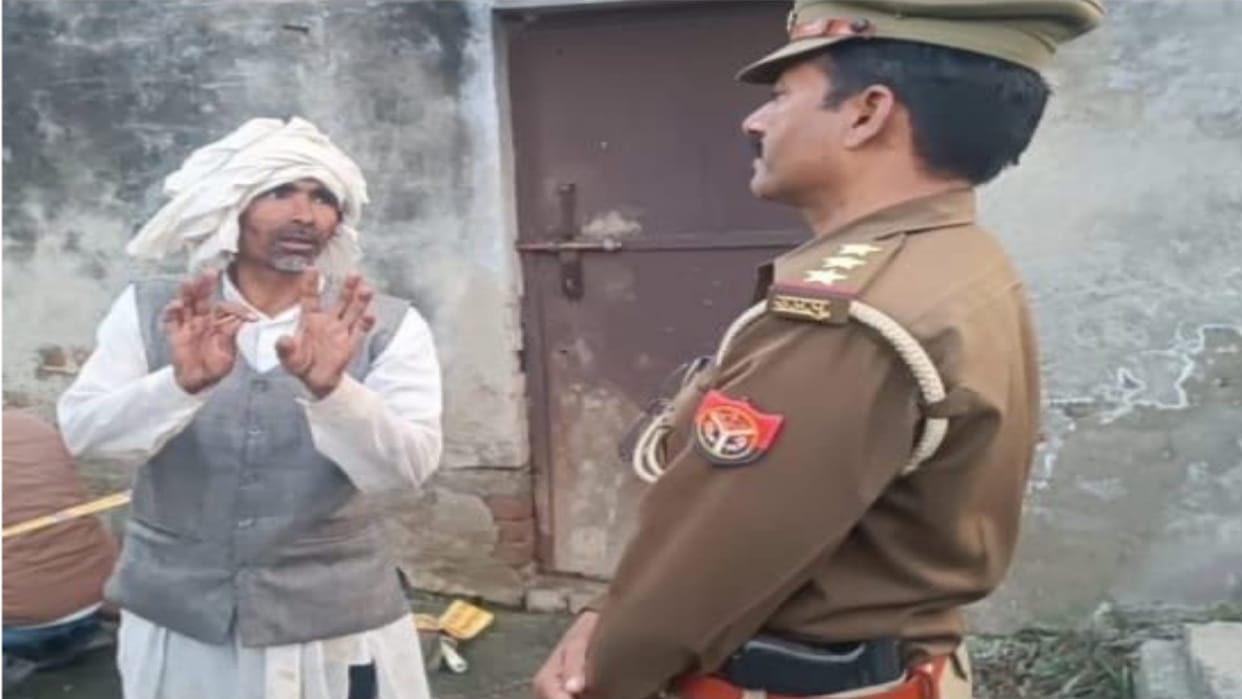 Body of 9th class student found hanging from tree in Baghpat and family members suspect murder