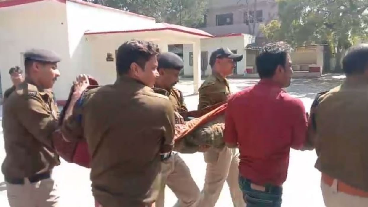 Tikamgarh TI scolded SP gave support Khargapur police station filed FIR against victim