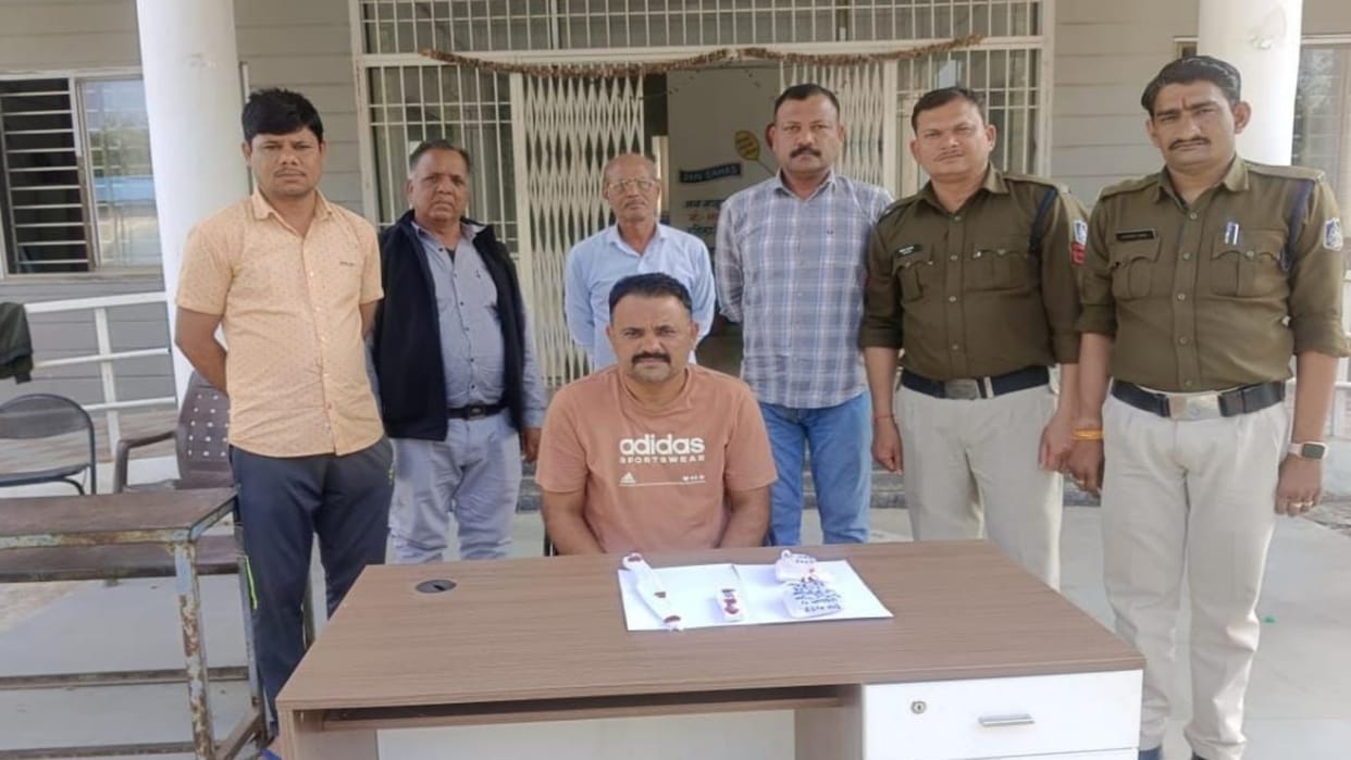 Damoh News Accused who robbed veterinary doctor arrested