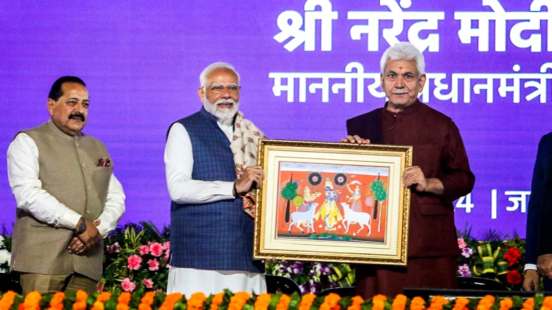 PM Modi Jammu news hindi: pm said Article 370 was big hurdle in development of Jammu Kashmir read full PM spe