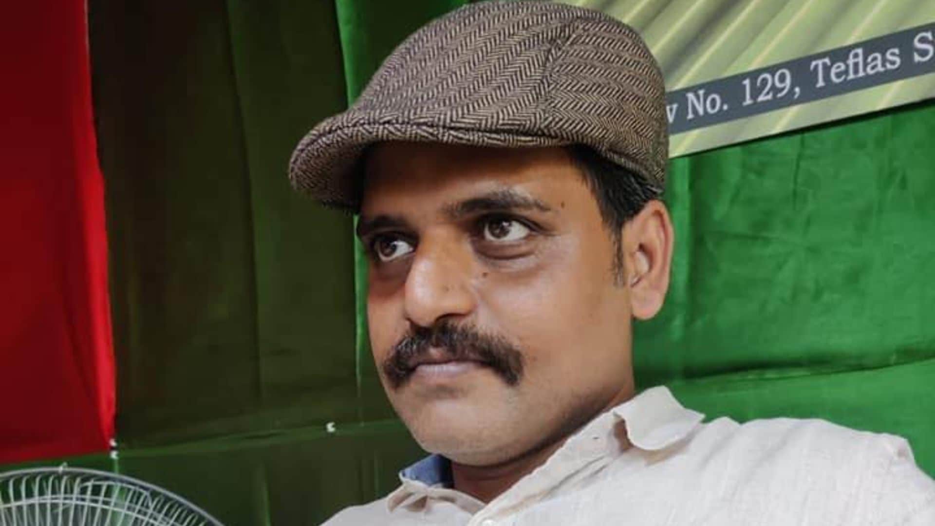 interesting journey of Actor Durgesh Kumar from Darbhanga bihar apna adda panchayat bhakshak laaptaa ladies