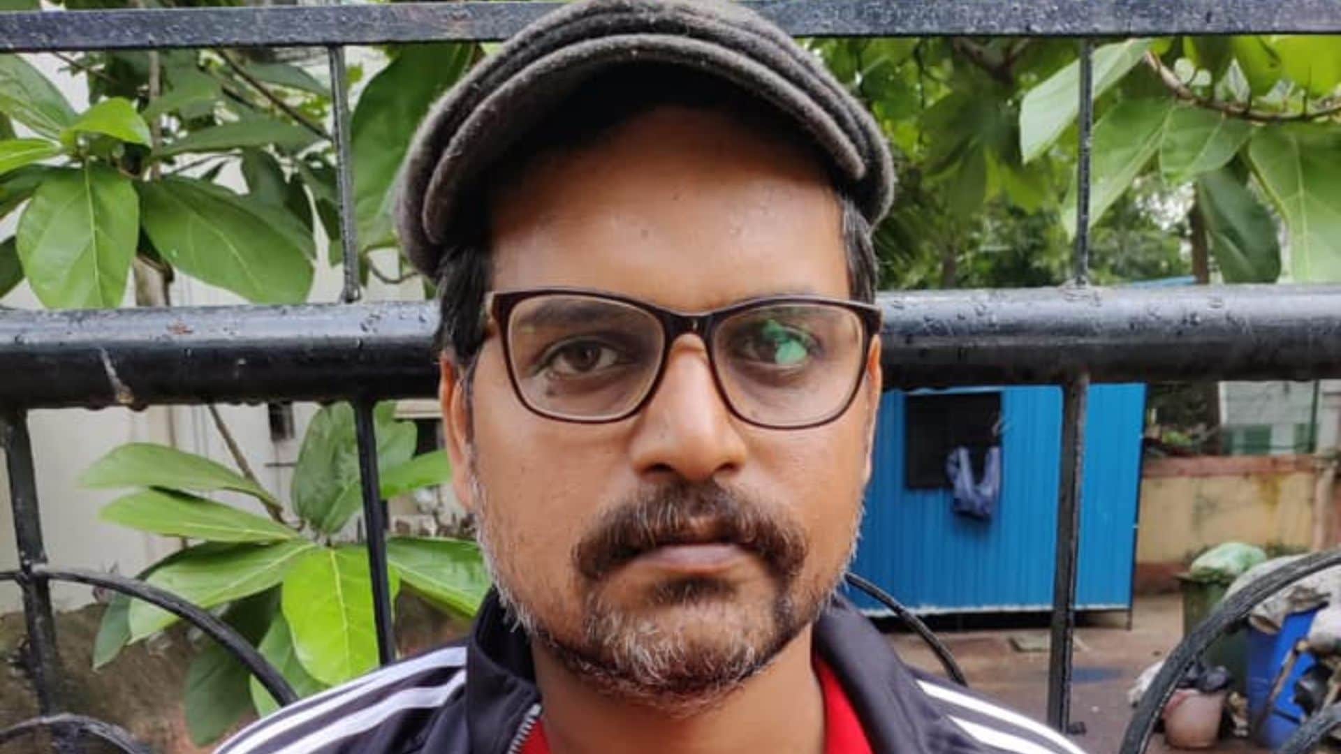 interesting journey of Actor Durgesh Kumar from Darbhanga bihar apna adda panchayat bhakshak laaptaa ladies