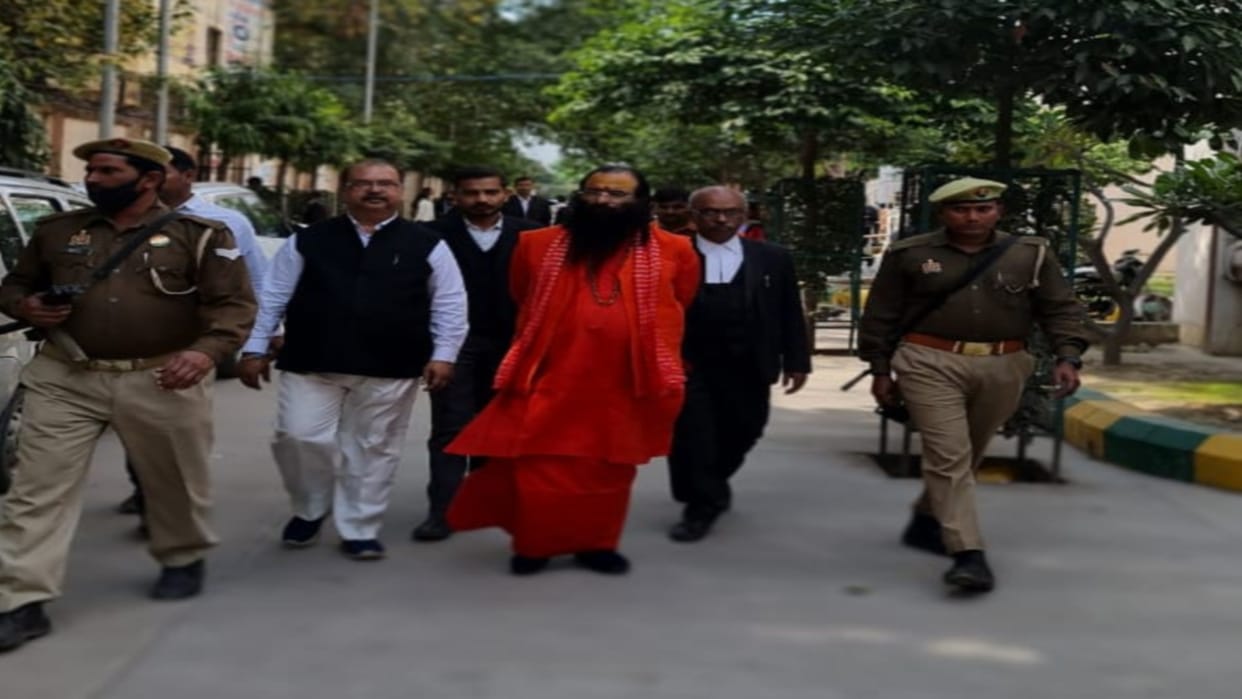 Case: Akhara Parishad President Ravindra Puri appeared in the court in Mahant Narendra Giri suicide case.