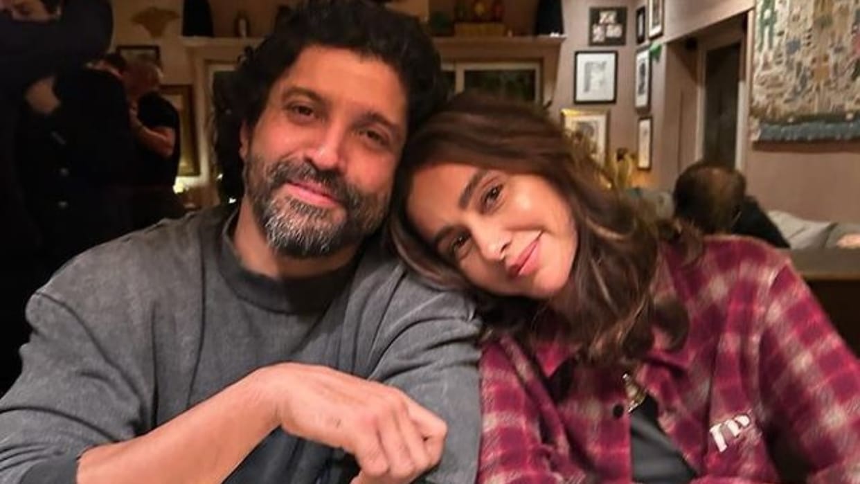 Farhan Akhtar drops photos with shibani Dandekar and wish second wedding anniversary see post
