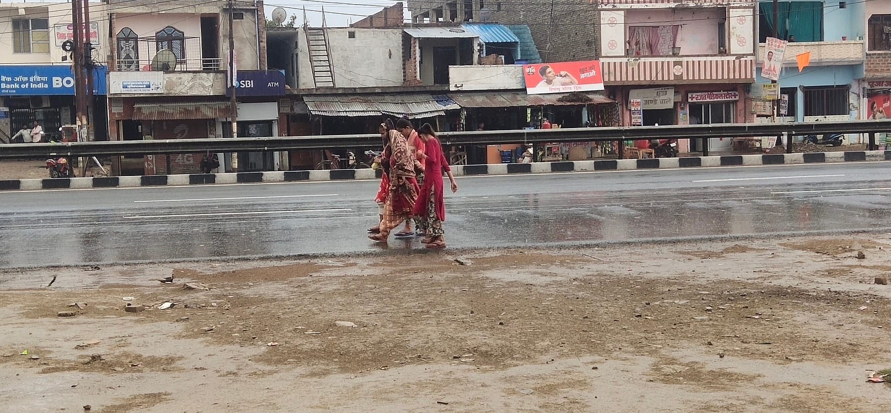 Kanpur and bundelkhand weather, Hail and rain washed away hopes, Farmers in trouble again