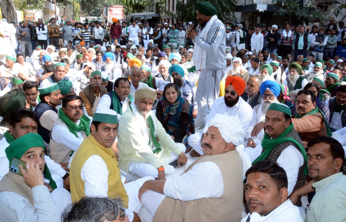 BKU Kisan Tractor March: Naresh Tikait said that government should stop free grain scheme