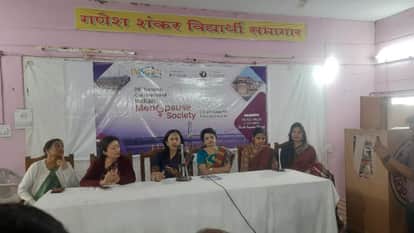 प्रेस क्लब में पत्रकारों से बातचीत करतीं डॉ. वंदना बंसल।