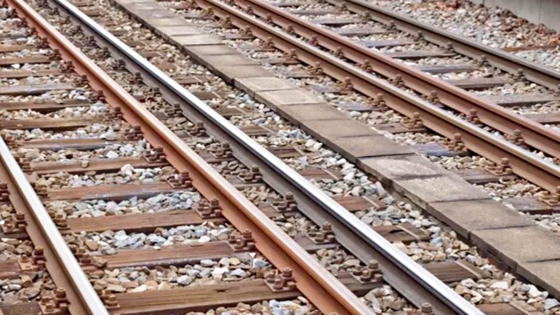 रेल लाइन