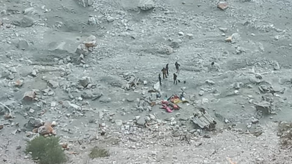 Uttarakhand Tehri Big Accident car Fell into Ditch six people died Dead Bodies Covered Photos