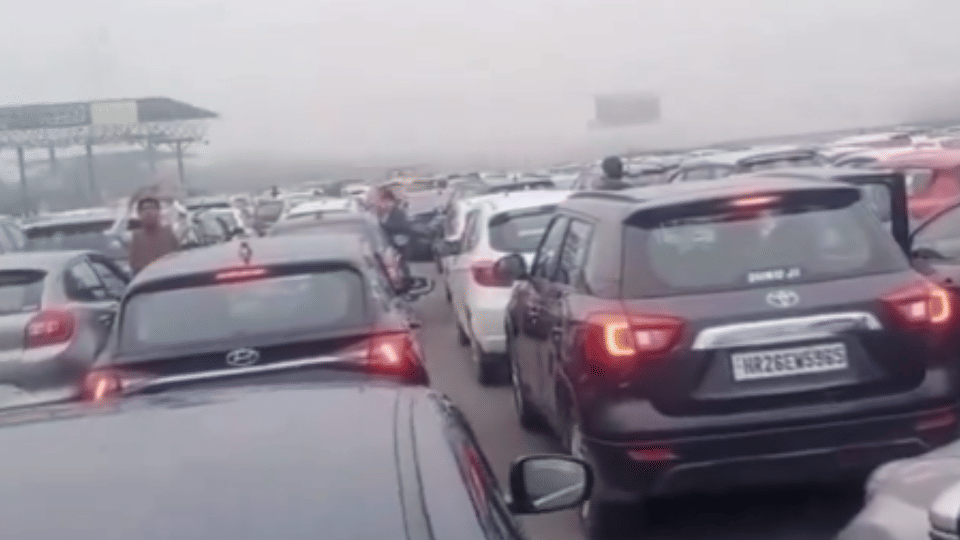 Farmer Protest jam at Ghazipur Gurugram with delhi border amid farmer protest see photos