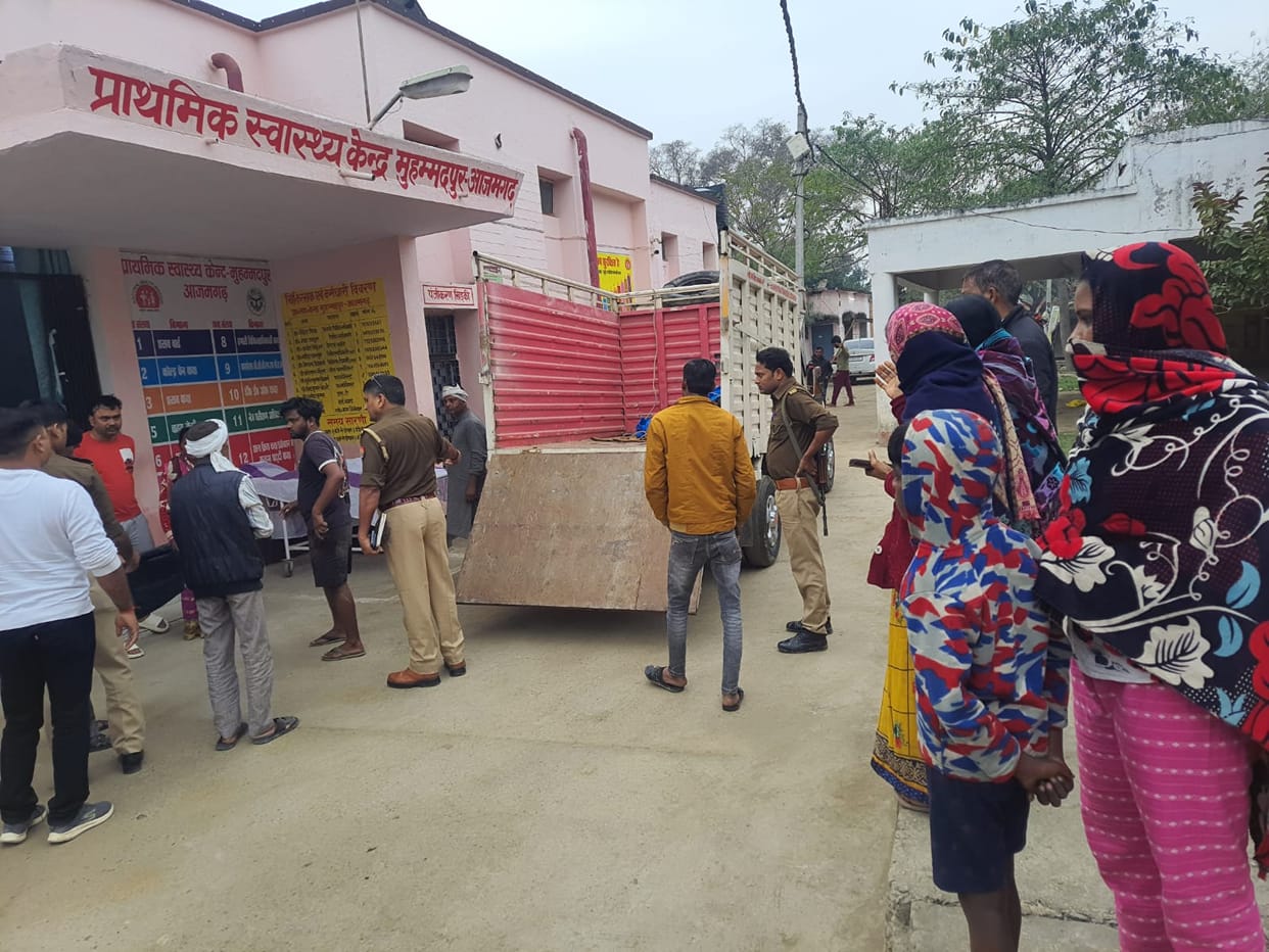 Young man died in accident during taking brother to appear for exam in Azamgarh
