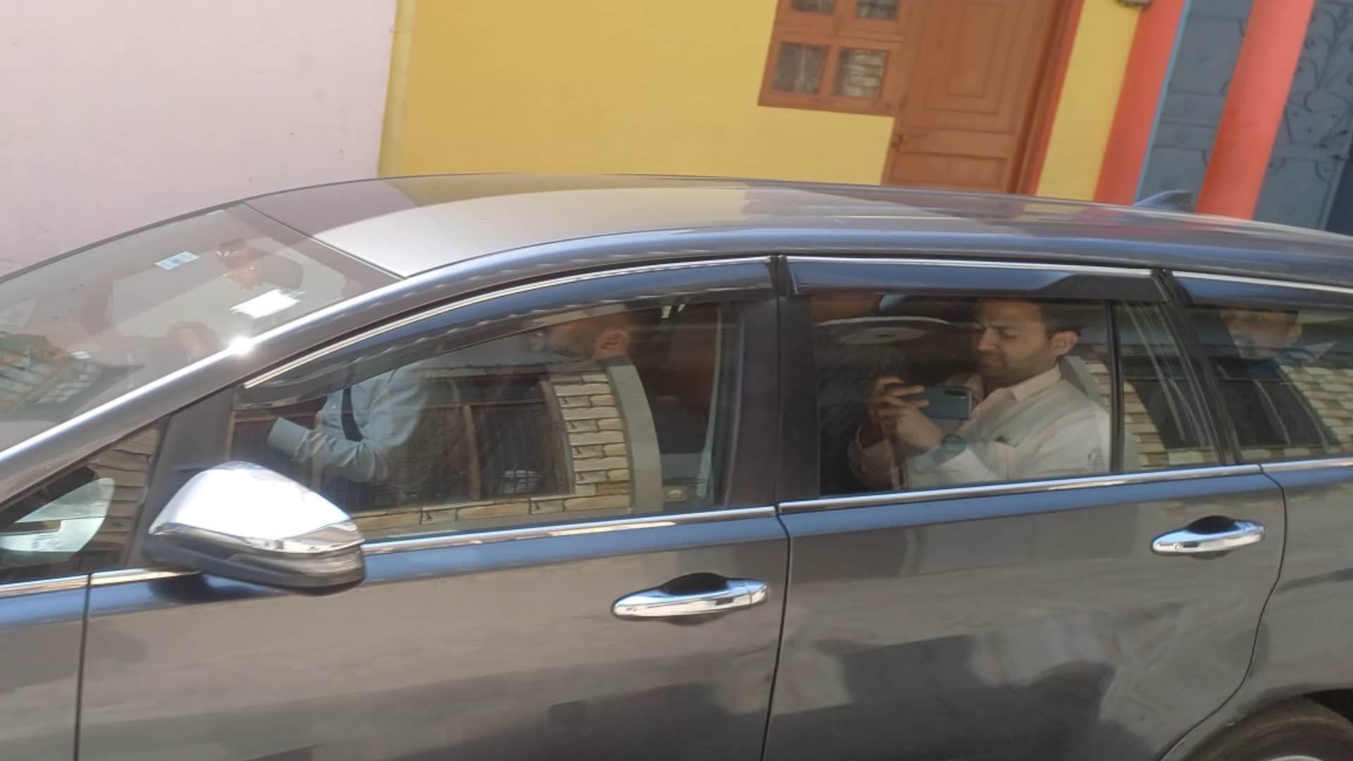 CBI raided ancestral mansion of former Governor Satyapal Malik in Baghpat, see pictures