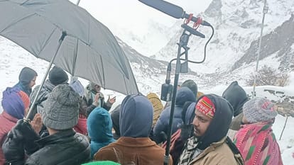 People seen shooting amidst snowfall in pithoragarh