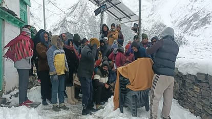 People seen shooting amidst snowfall in pithoragarh