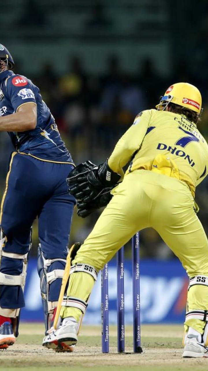 IPL 2024 CSK vs RCB: MS Dhoni Behind Wicket,Took The Wicket With Direct Hit, Watch Video