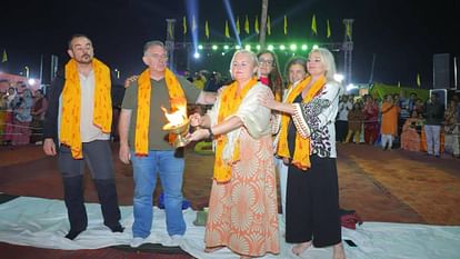 Maha Aarti of Yamuna Maiya was organized in Agra