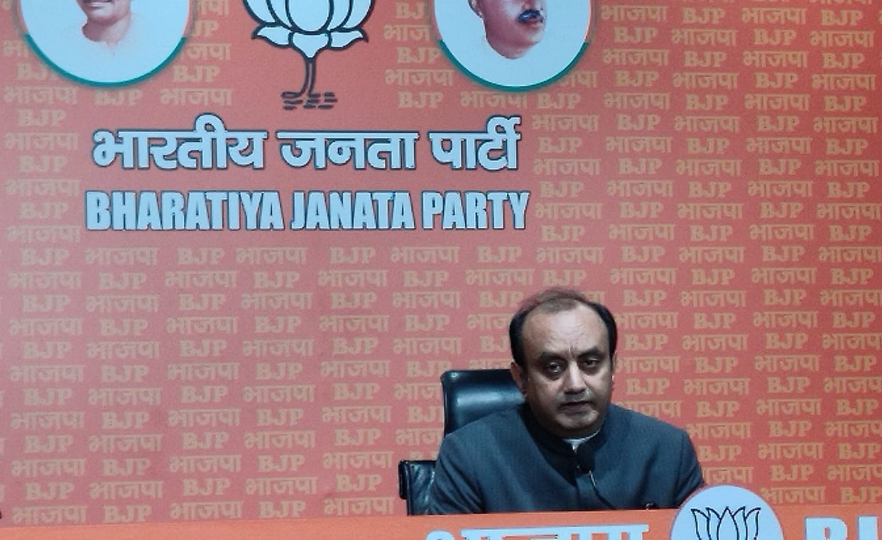 BJP: BJP's big attack on secular, accused of running campaign against Sanatan dharma