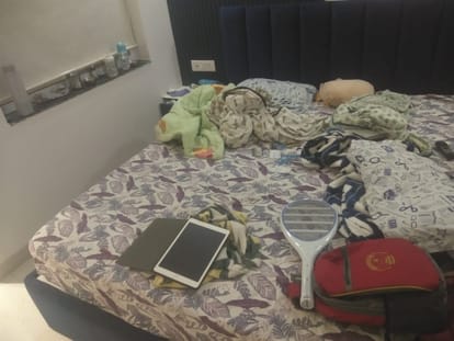 Indore News: Robbery at depot manager's house in the early hours, car and jewelery taken away with hands and l