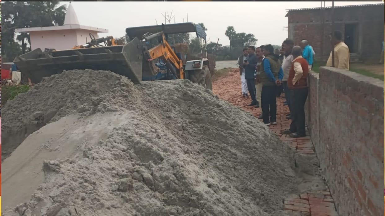 bhumaffiet tried to encroachment on government land