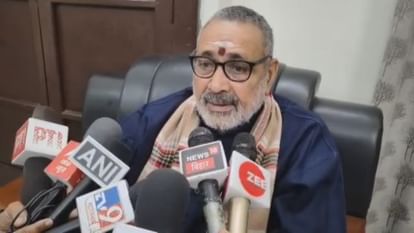 Bihar: Giriraj targets SP; Says Yogi govt did not discriminate against anyone, Akhilesh is speaking nonsense