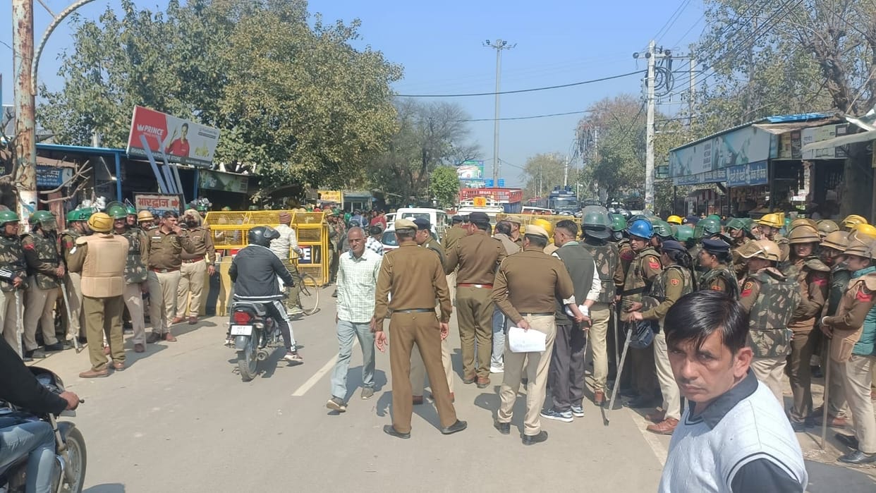 Impact of farmers agitation in Hisar, Farmers are adamant on marching to Khanauri border, Administration alert