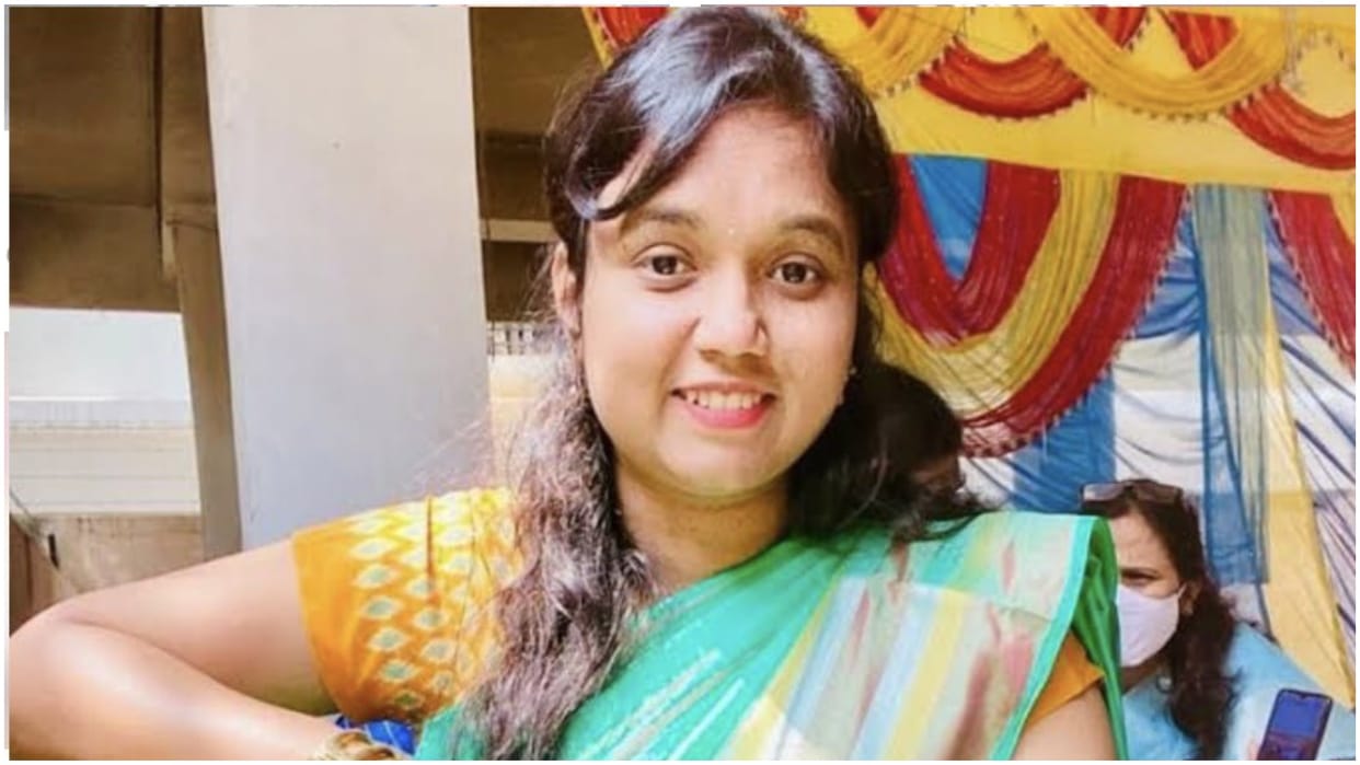 Telangana BRS MLA Lasya Nandita dies in road accident uncontrolled car hits divider Latest News Update