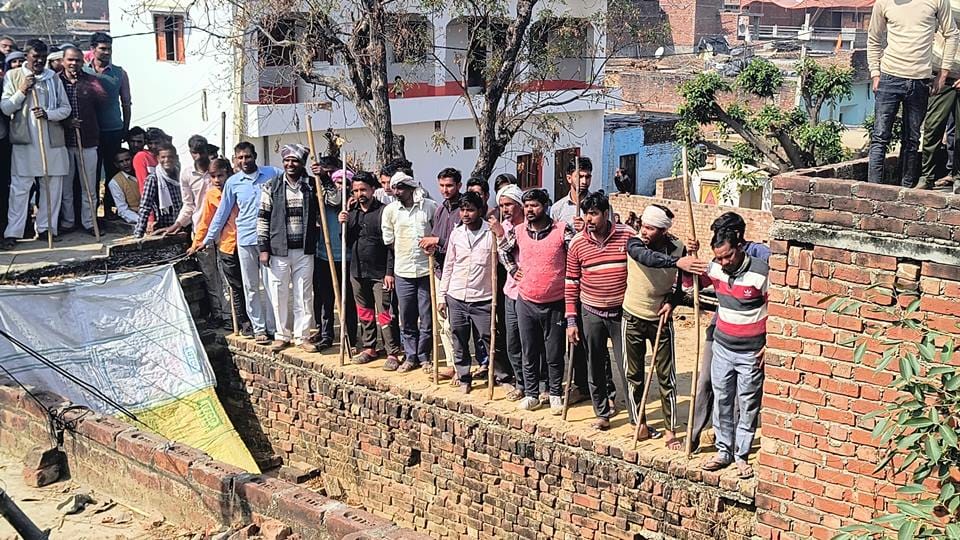 UP: Leopard trapped in net and uniformed lions, made unconscious by pressing against cots