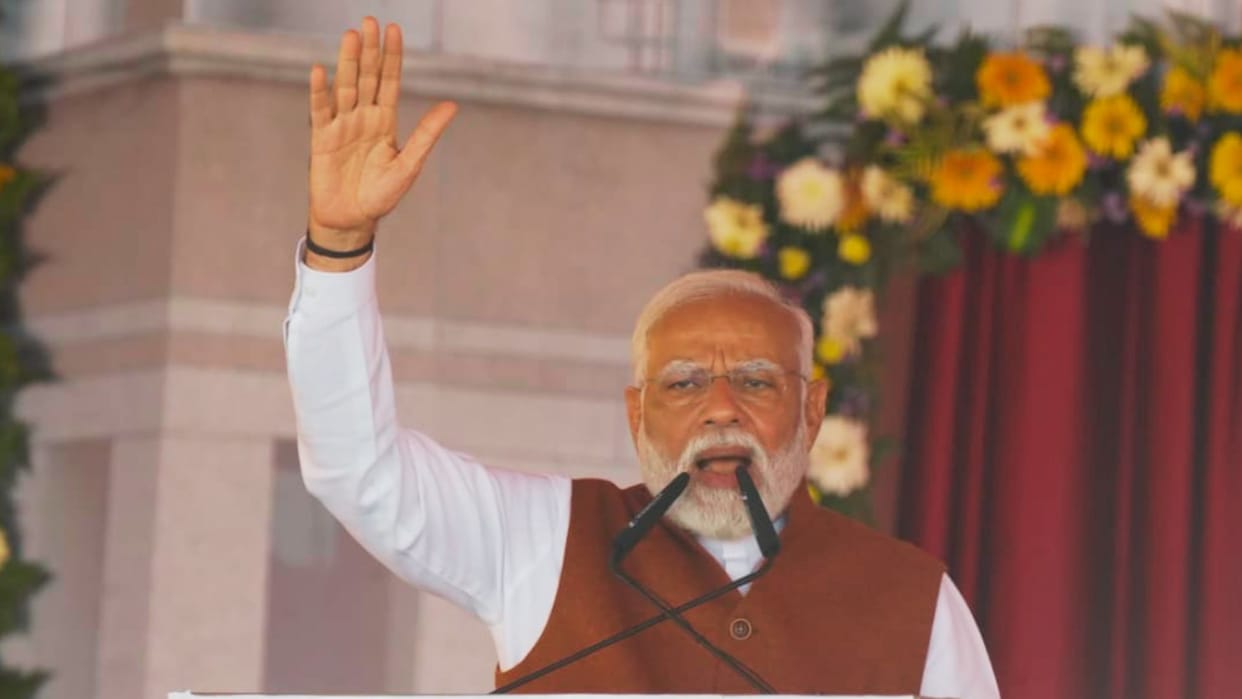 PM Modi in Varanasi Live: PM Narenra Modi Inaugurate Projects, Attend BHU Program, visit Ravidas Temple