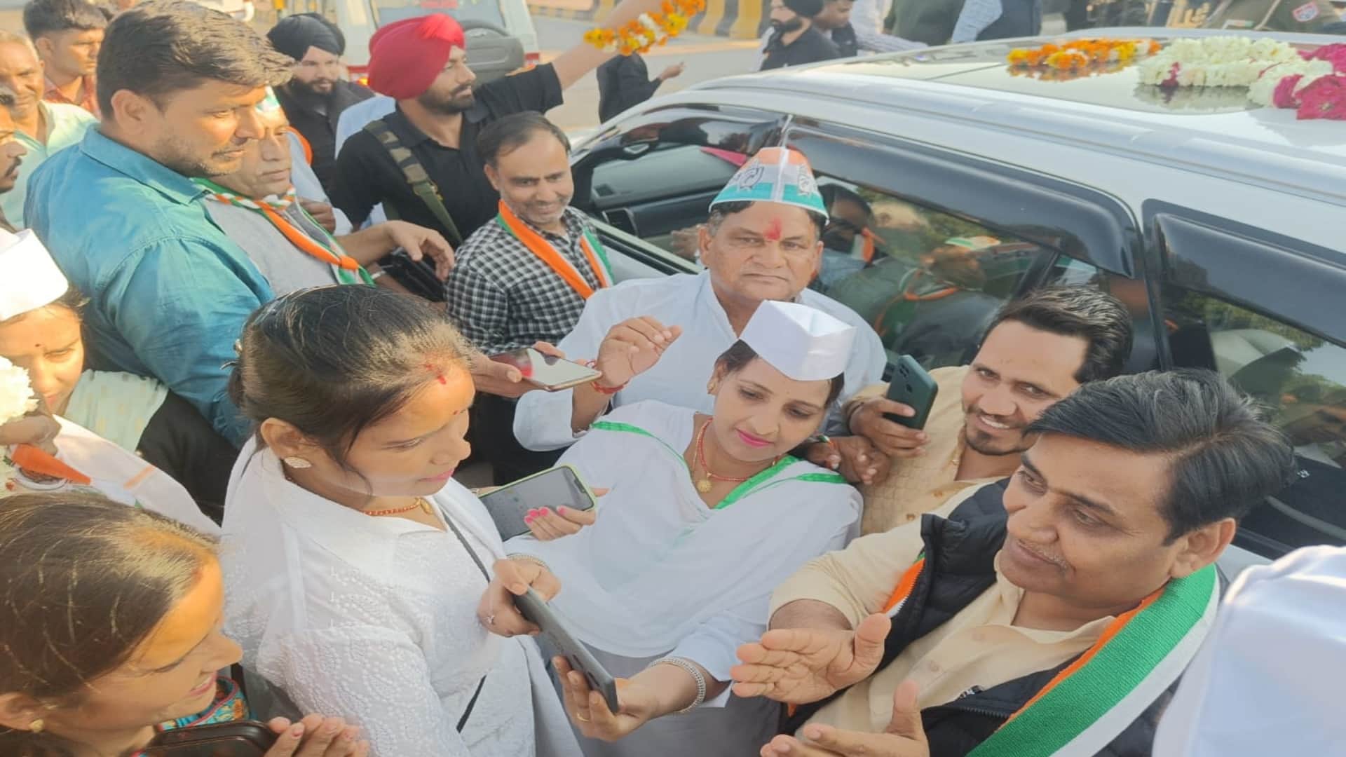 कांग्रेसी कार्यकर्ताओं के बीच डोटासरा