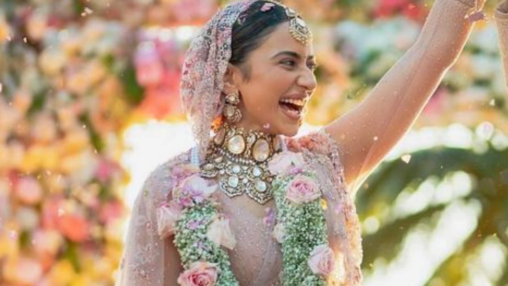 famous bollywood celebrities who chose to wear pastel colour bridal lehnga in their wedding